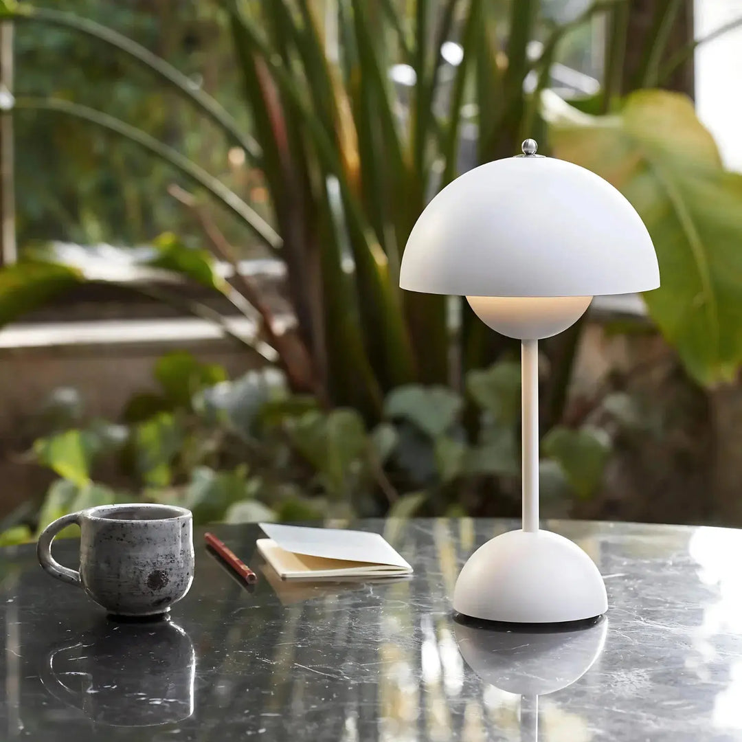 Skanto | FrostLight - Moderne Bordlampe