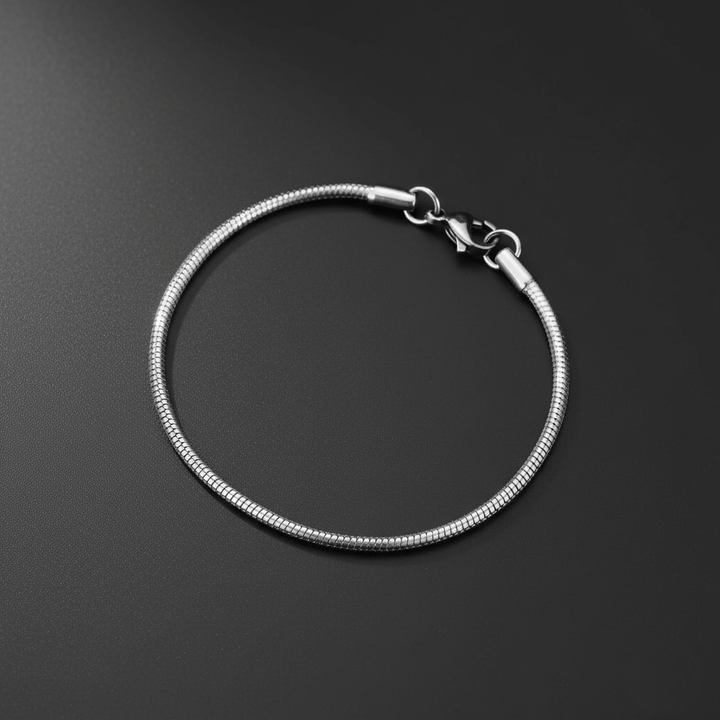 Skanto | Elegant minimalist klokke med unik slange spenne