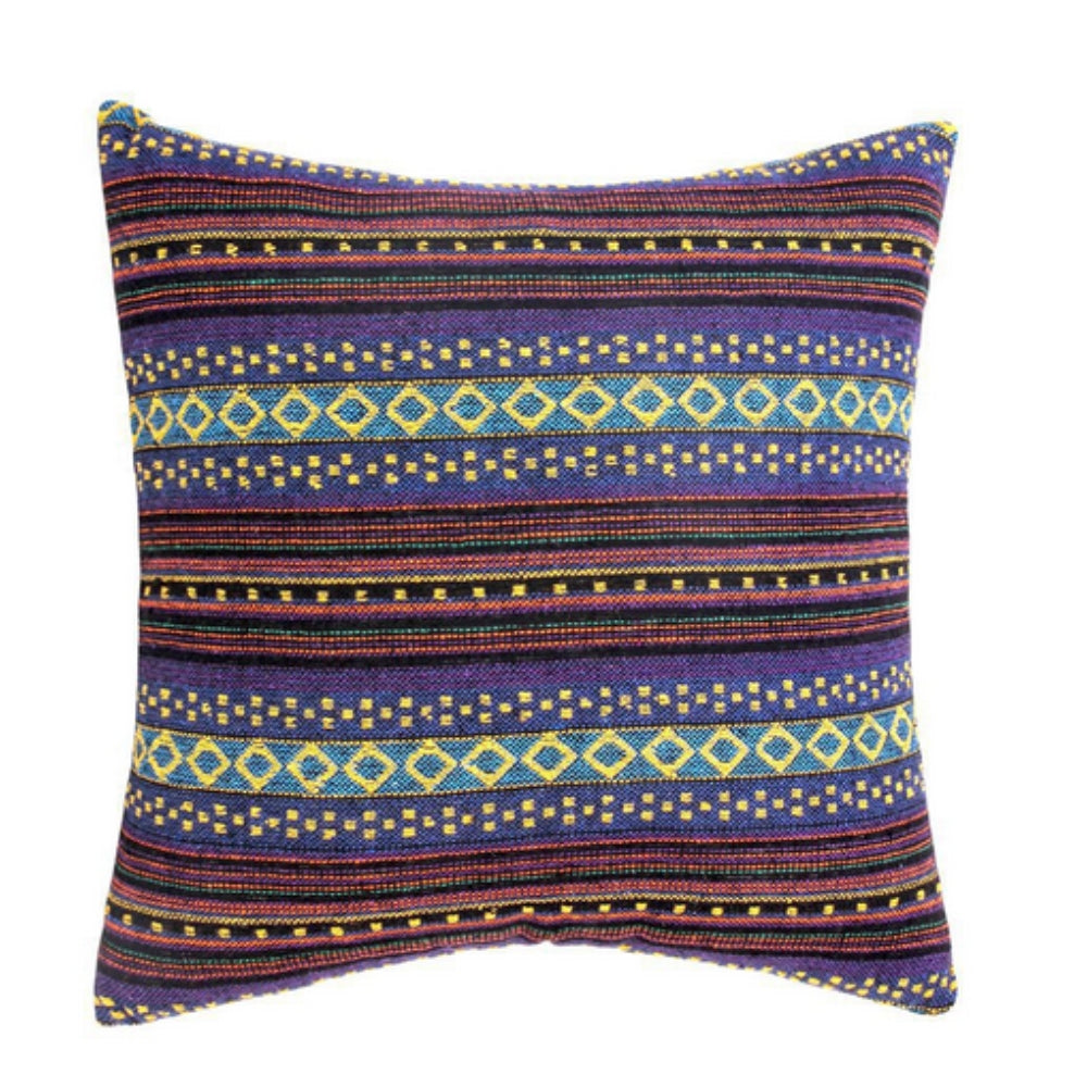 Kissenbezug im Ethno-Boho-Stil mit geometrischen Mustern