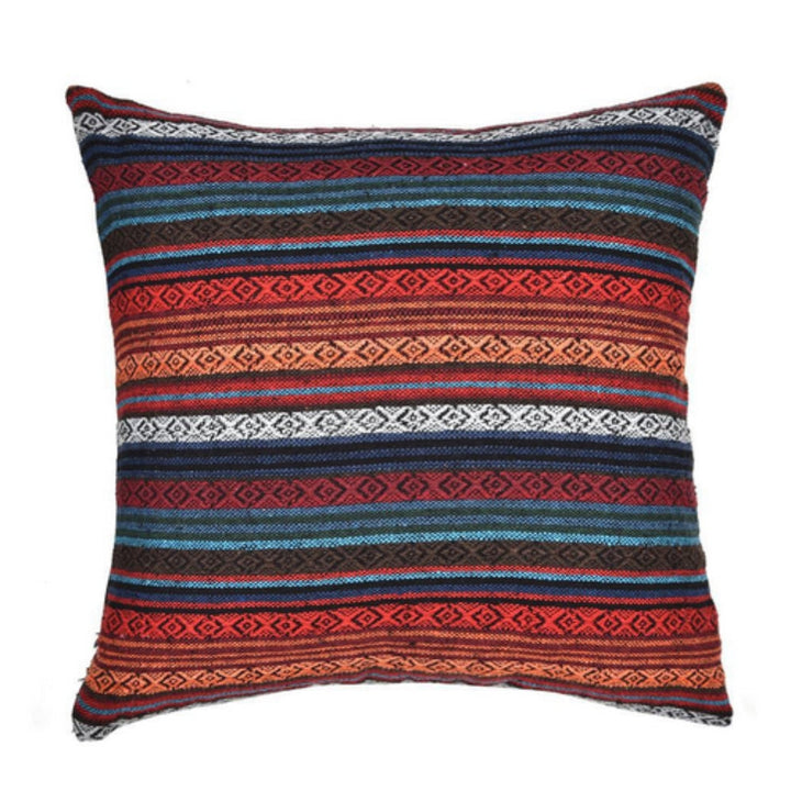 Kissenbezug im Ethno-Boho-Stil mit geometrischen Mustern