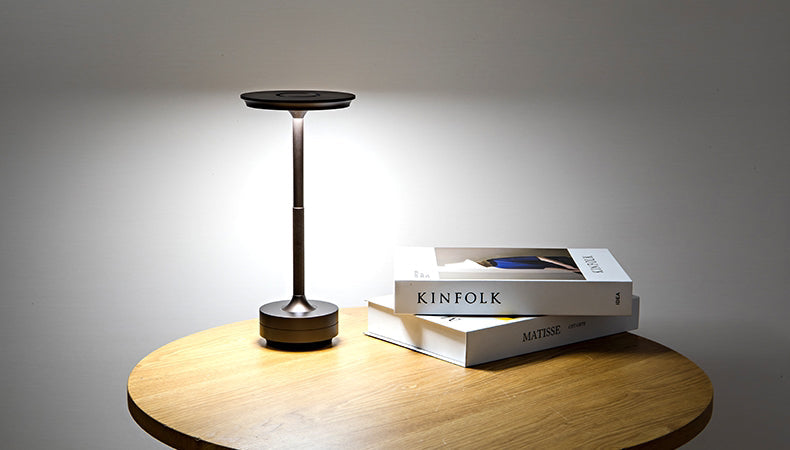 Skanto | ClarityGlow Luxe Edition | Trådløs LED Bordlampe