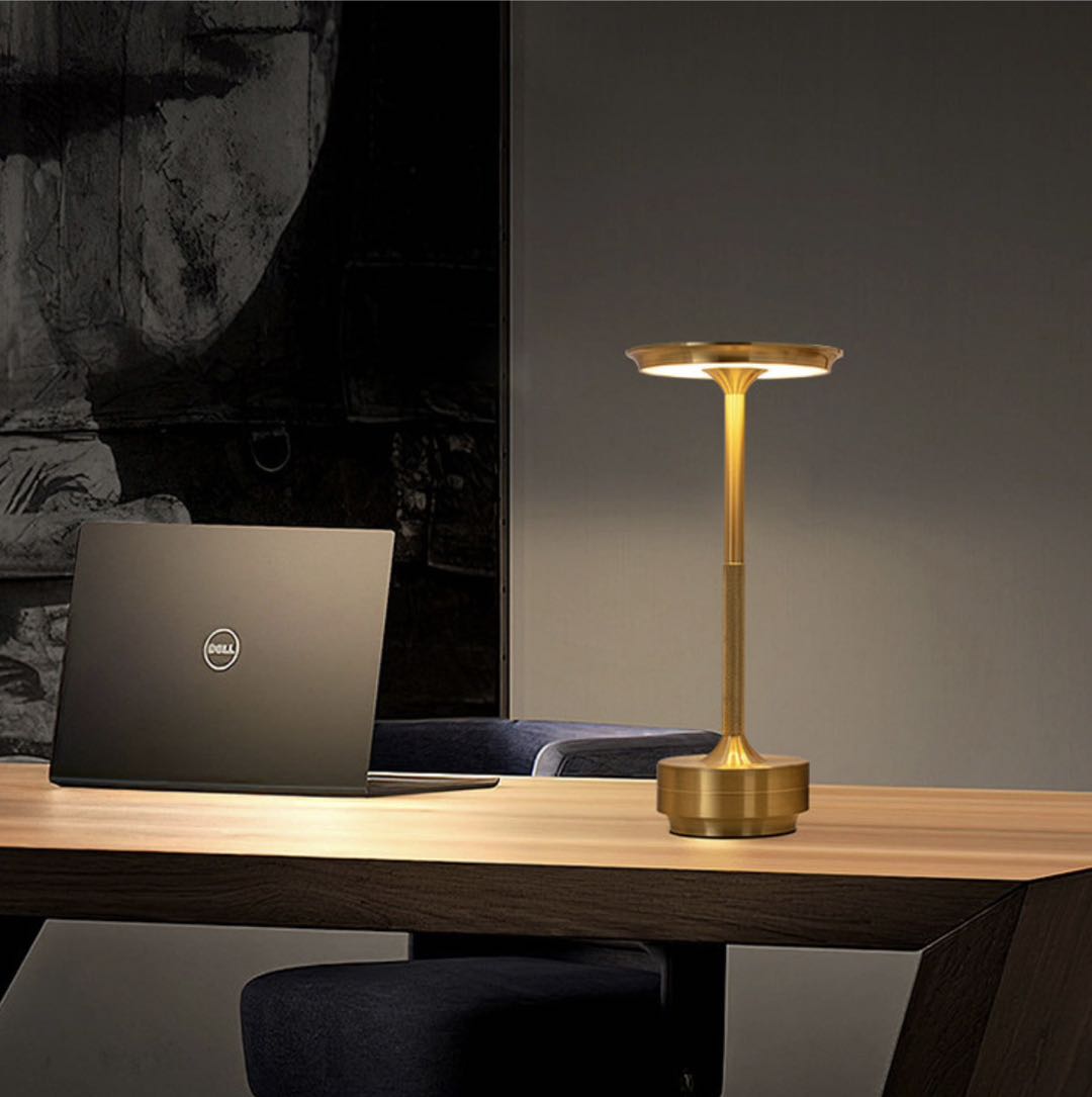 Skanto | ClarityGlow Luxe Edition | Trådløs LED Bordlampe