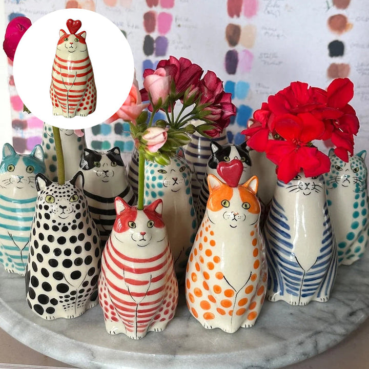 Skanto | Dotted Cat Vase