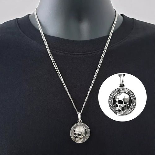 Skanto | Hodeskalleanheng Made of Titanium Steel