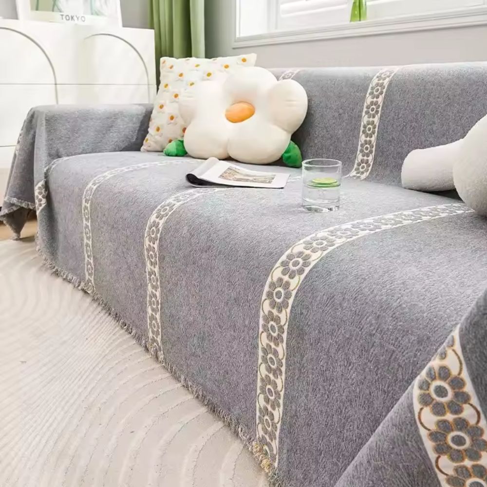 Skanto | Flourish Leaf Sofa Cover