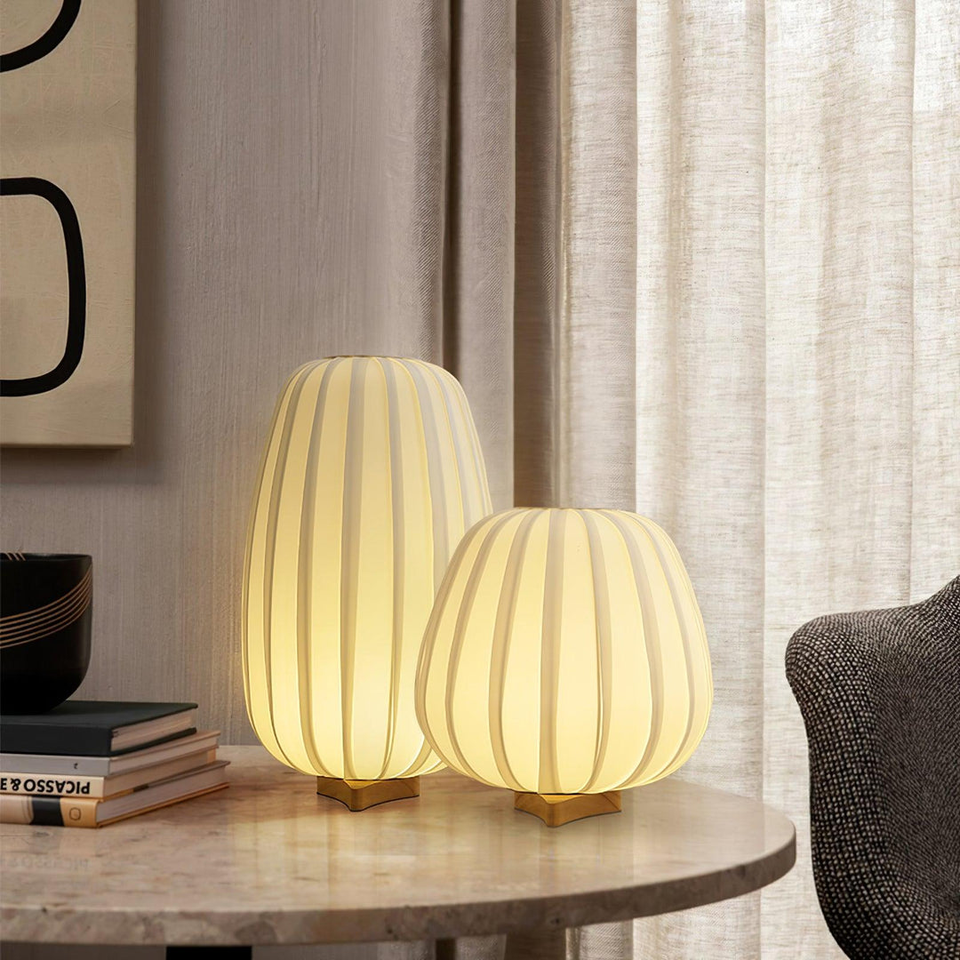 Skanto | Minimalistisk Bordlampe med Bambusbase