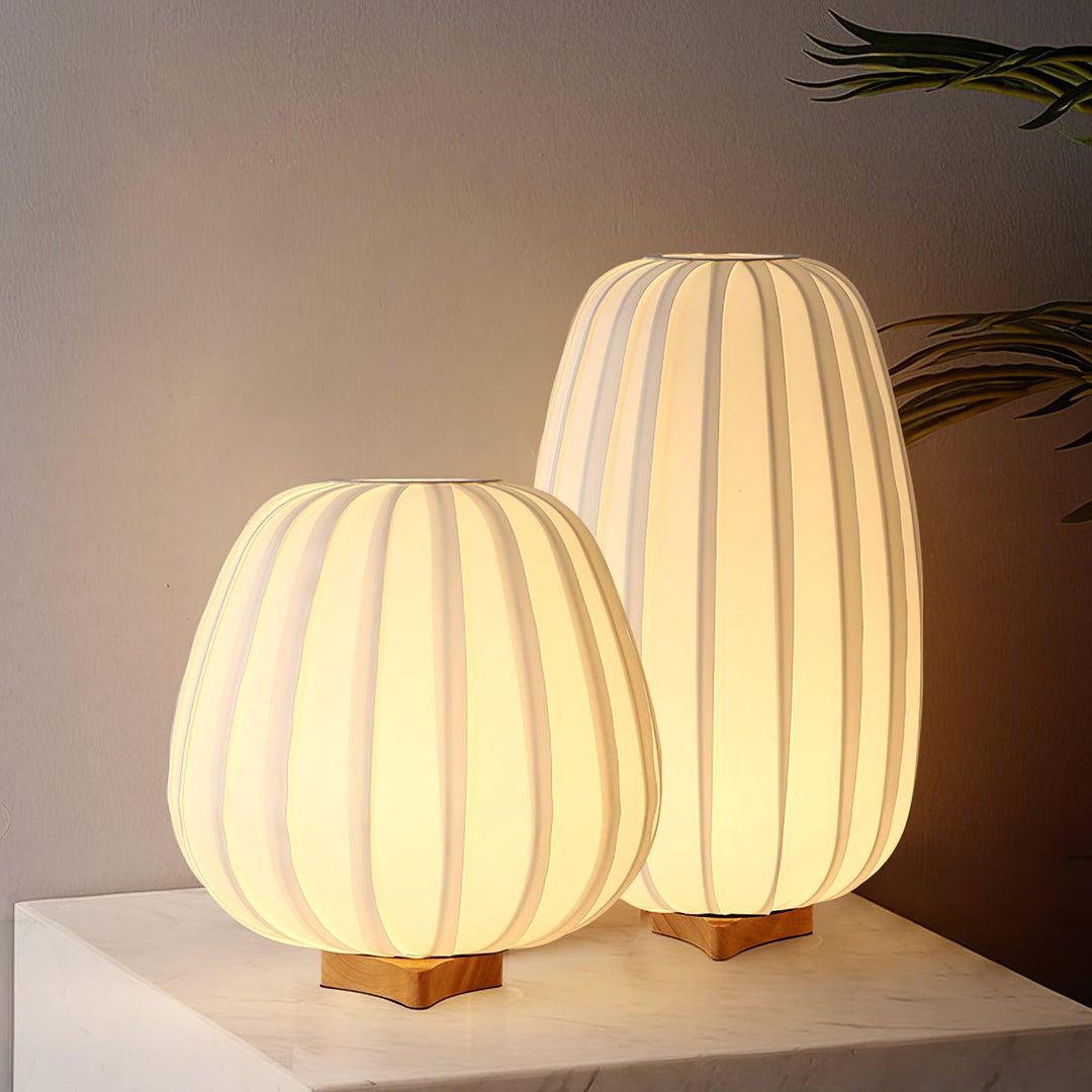 Skanto | Minimalistisk Bordlampe med Bambusbase