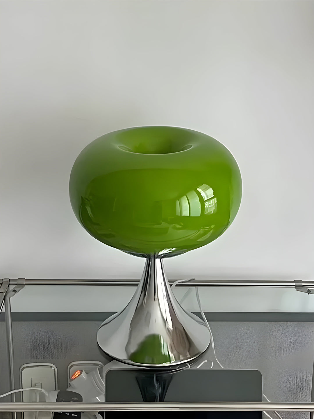 SereneCrystal Lampe - Elegant Retro Bordlampe | Skanto