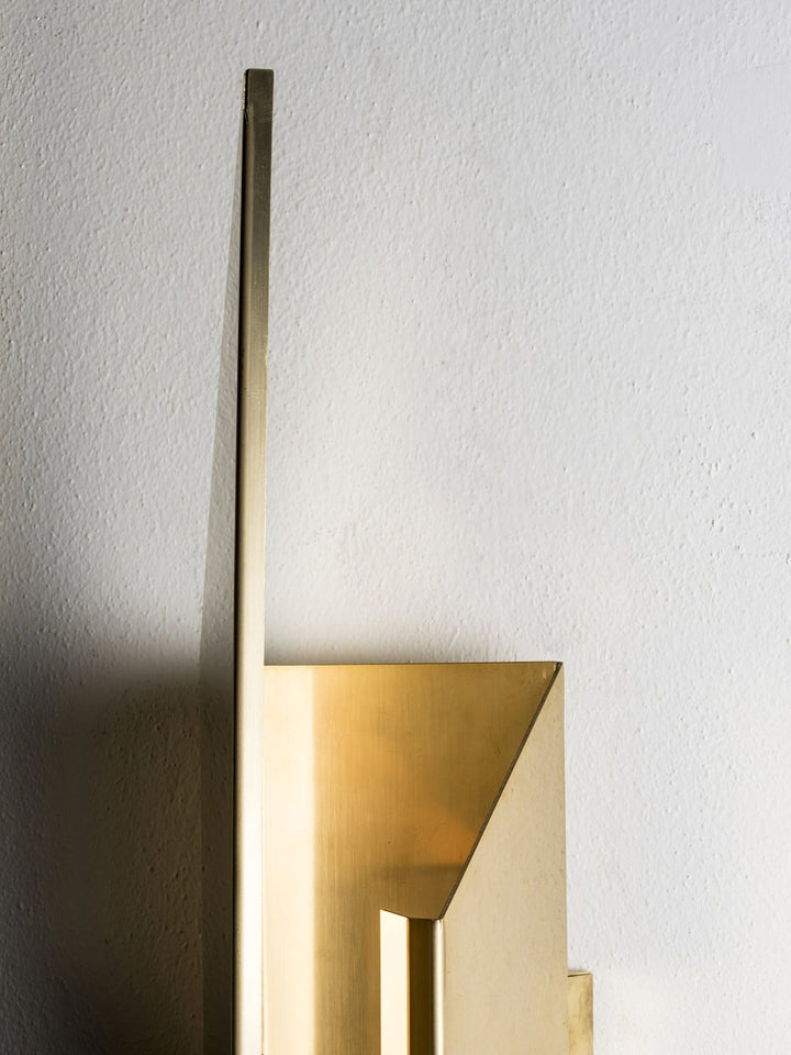 Skanto | Minimalistisk Vegglampe med Designakcent