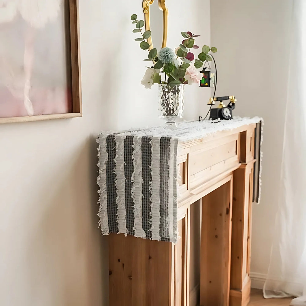 Skanto | Frayed Fabric Strips Bordløper