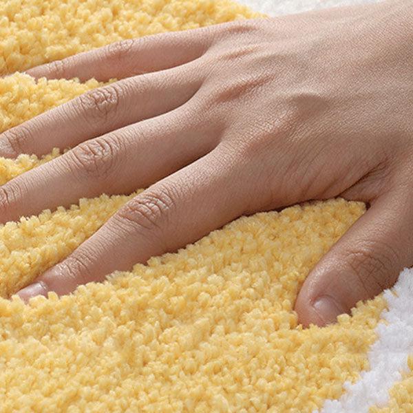 Fried Egg Shaped Rug | Skanto