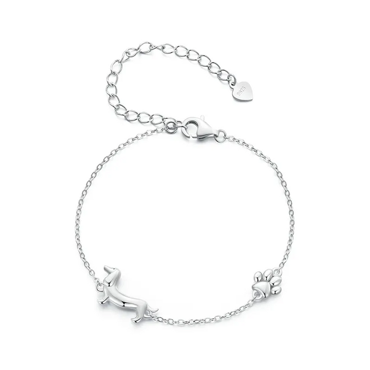 Sjarmerende armbånd med søtt dachshundanheng Skanto