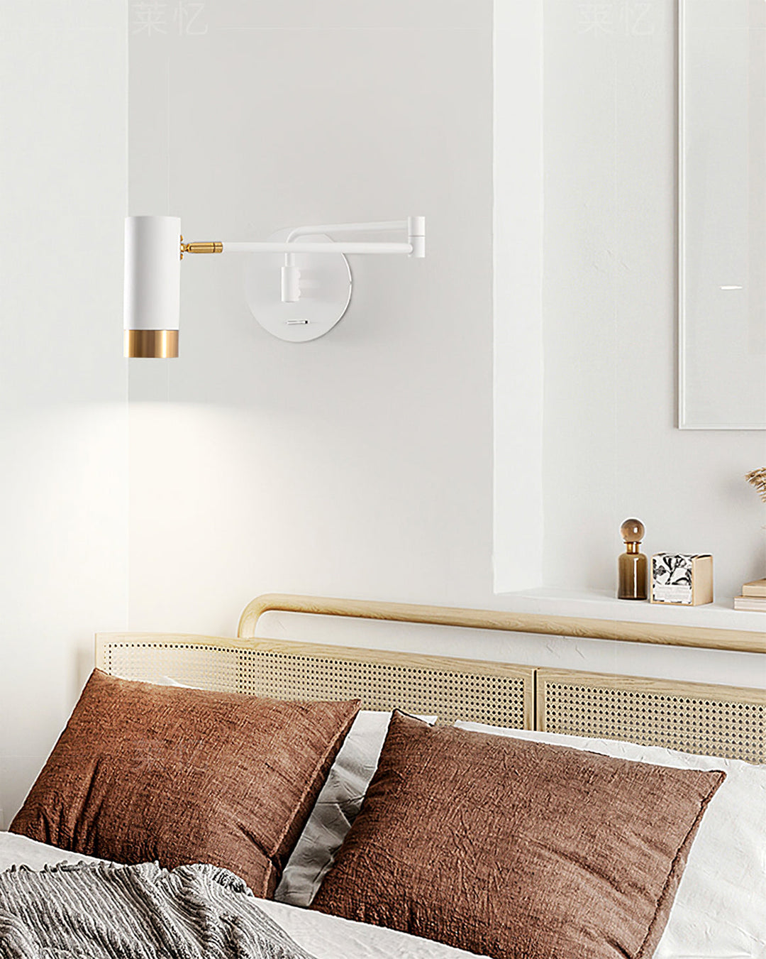 Skanto | FlexiLume – Justerbar vegglampe med arm for variert belysning