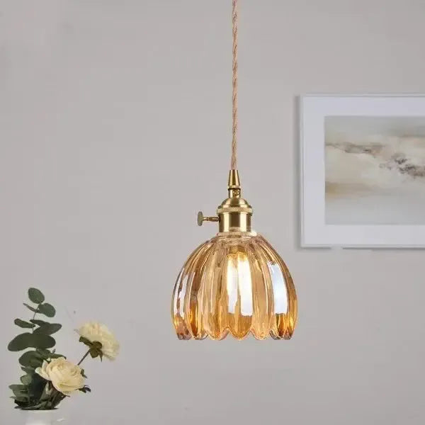 Skanto | Elegant Glassehengende Lampe i Blomsterform