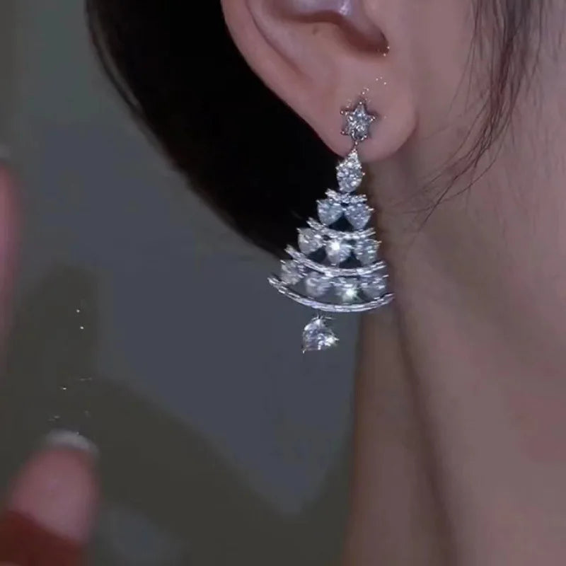 Skanto | Aurélia Kerstboom Øredobber – Gull & Sølv med Rhinestones, Festlig Luxe for Damer