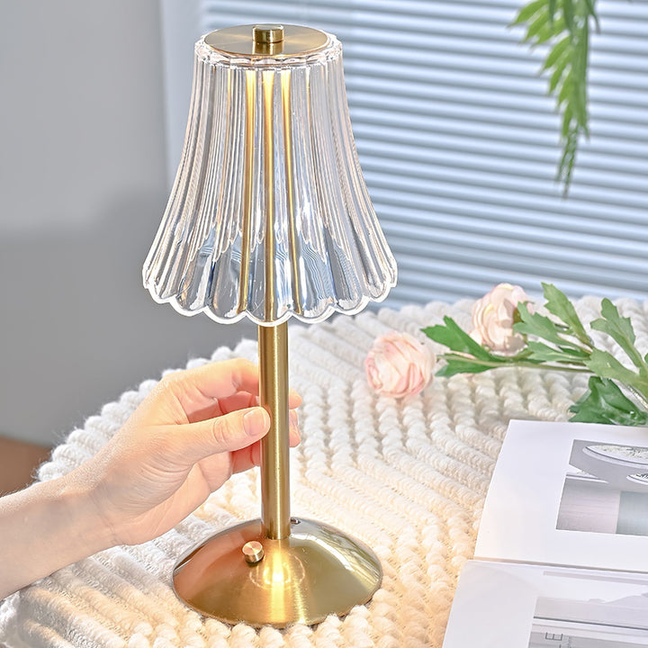 Skanto | RadiantGold – Elegant Bærbar Bordlampe