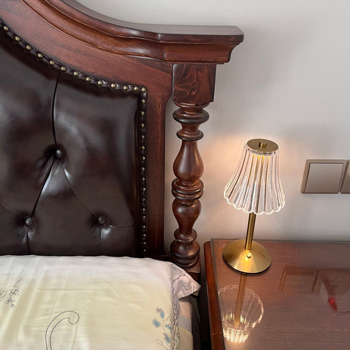 Skanto | RadiantGold – Elegant Bærbar Bordlampe