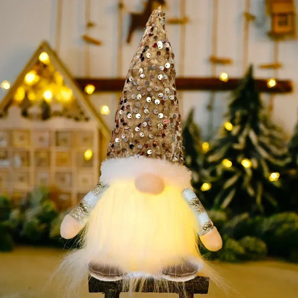 Skanto | Jule nisse dekorasjon | LED nattlys | Varm glød ferie ornament