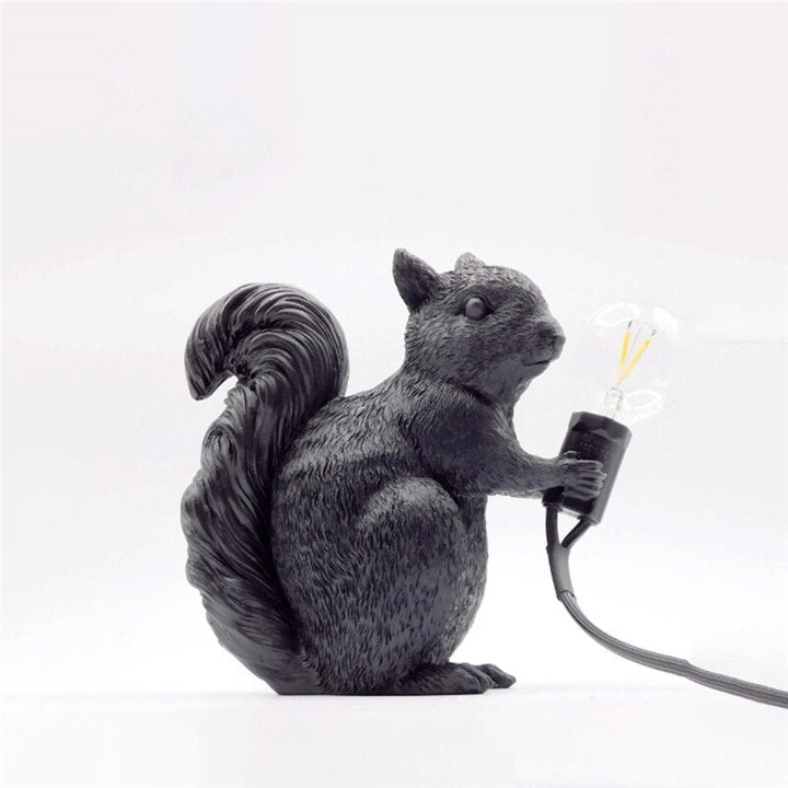 Skanto | SquirrelBright Nordisk Eikelampe | Designer Dekor | LED Stemningslys | Perfekt for Hjemmet