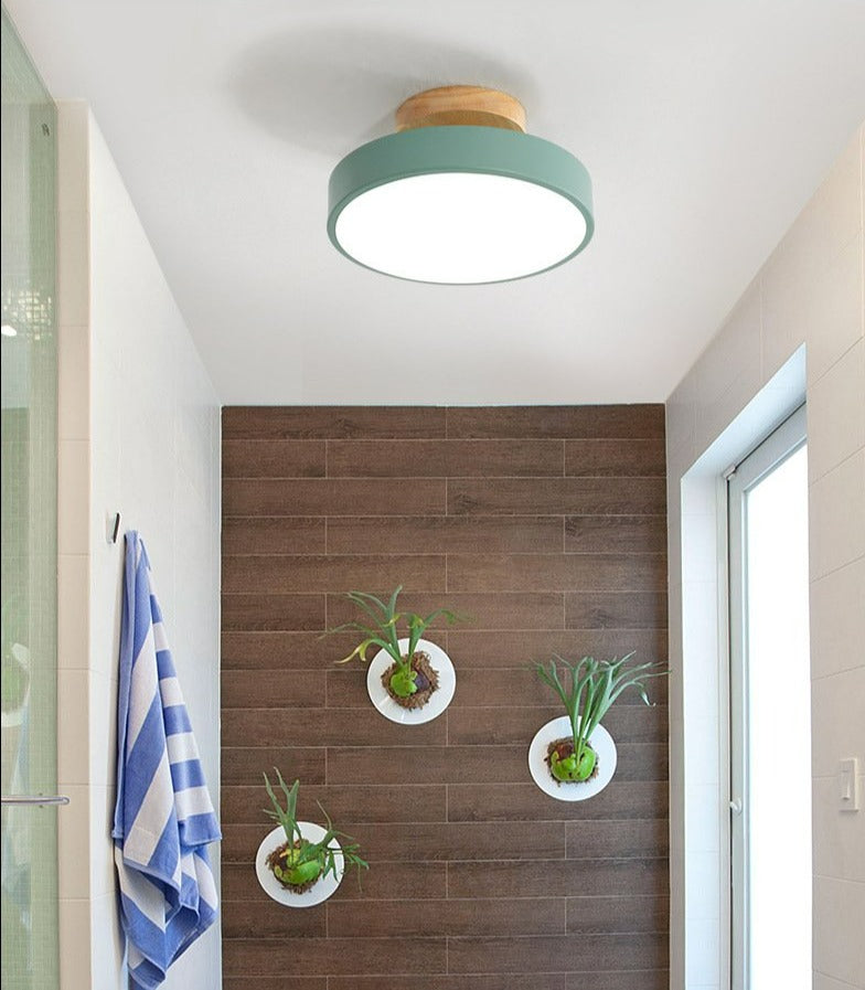 Fargerik nordisk LED-taklampe
