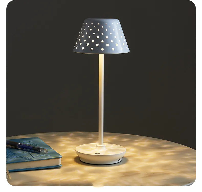 LuxeGlow – Portable LED Bordlampe for Moderne Interiør Skanto