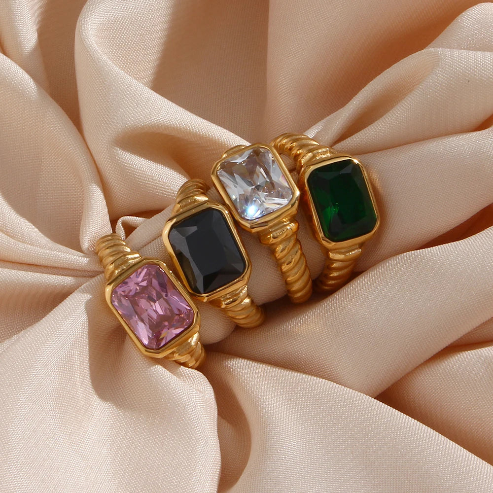 Skanto | Chunky Cross Striped Baguette Diamond Ring