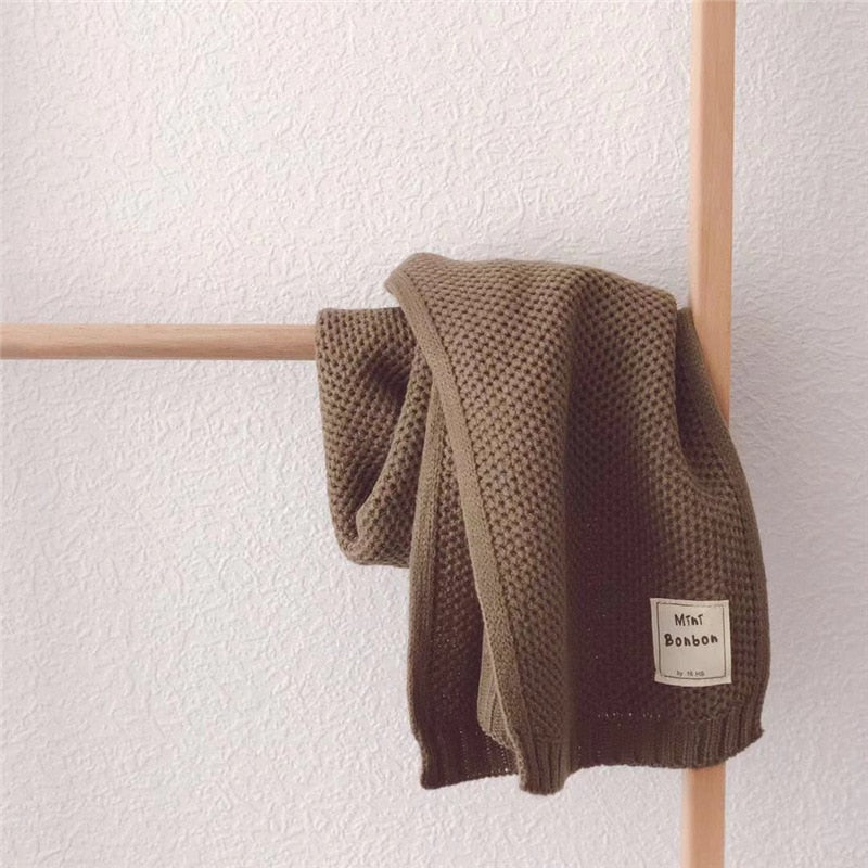 Skanto | Barne Strikket Skjerf – Mykt og Varmende Skjerf i Tidløst Design