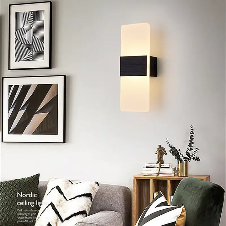 Skanto | SoftBeam – Strømlinjeformet Vegglampe Perfekt for Soverom