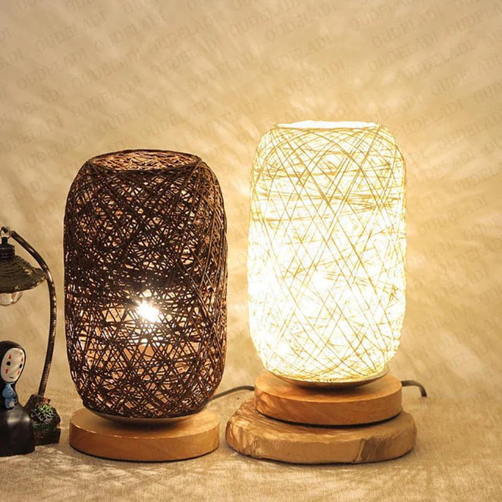 Skanto | WoodLuxe - Rattan-inspirert bordlampe