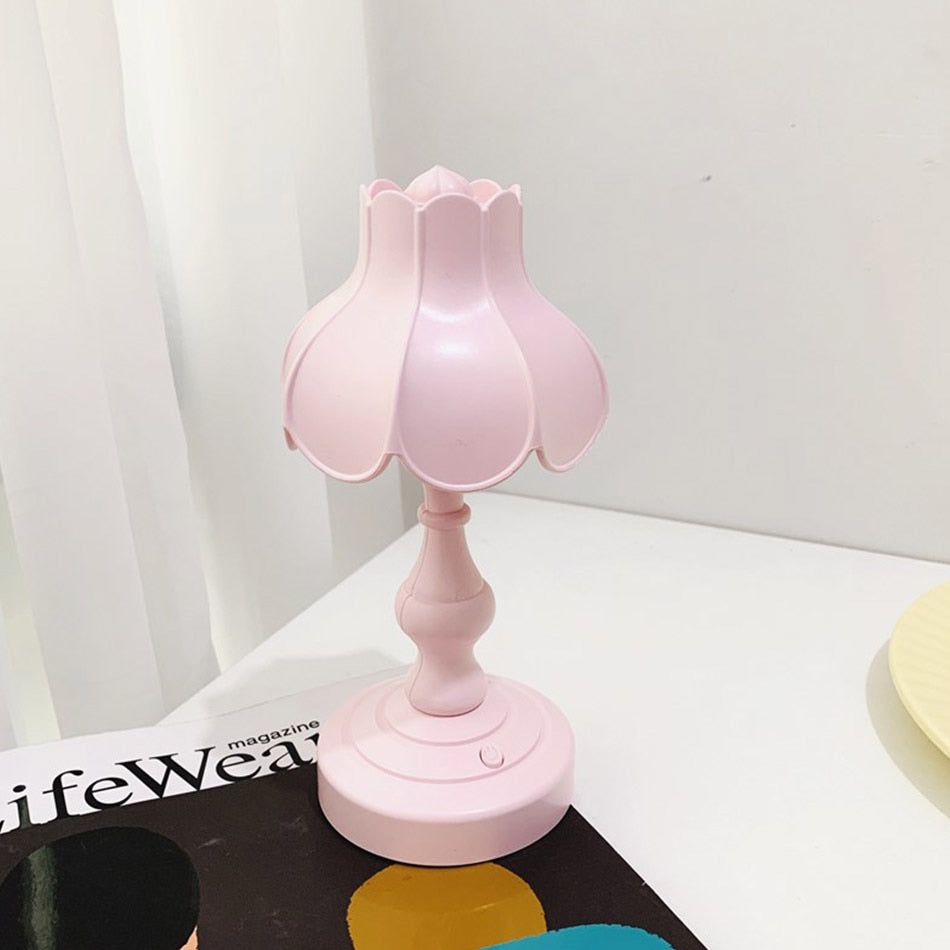 Skanto | Retro Lotus Skrivebordslampe