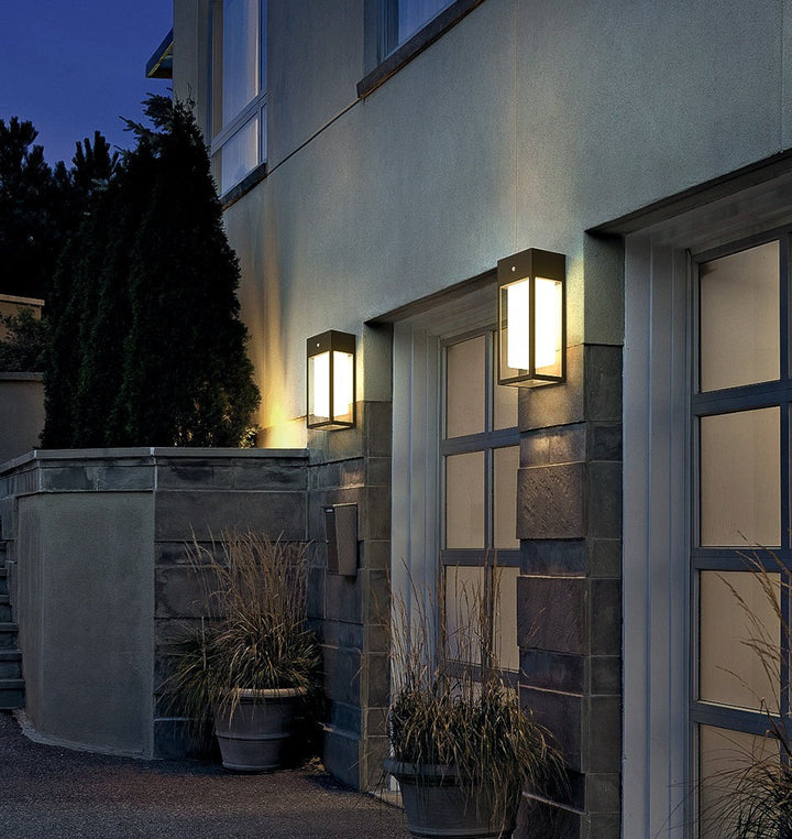 Skanto | SolarAura – Smart solcellevegglampe for hagen