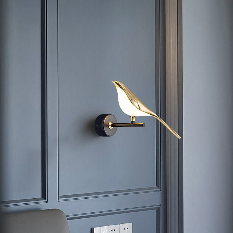 Skanto | BirdGlow – Fortryllende Vegglampe med Fugl for Mykt, Fangende Lys