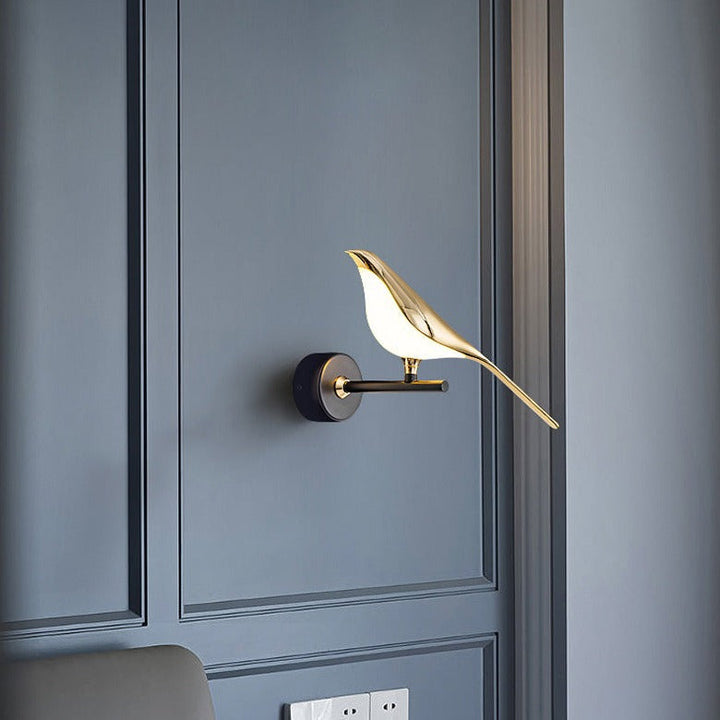 Skanto | BirdGlow – Fortryllende Vegglampe med Fugl for Mykt, Fangende Lys