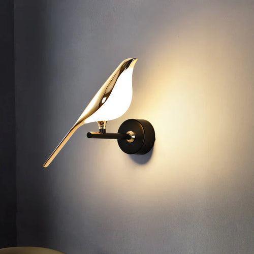 Luksuriøs og stilfull vegglampe - OrionGlow | Skanto