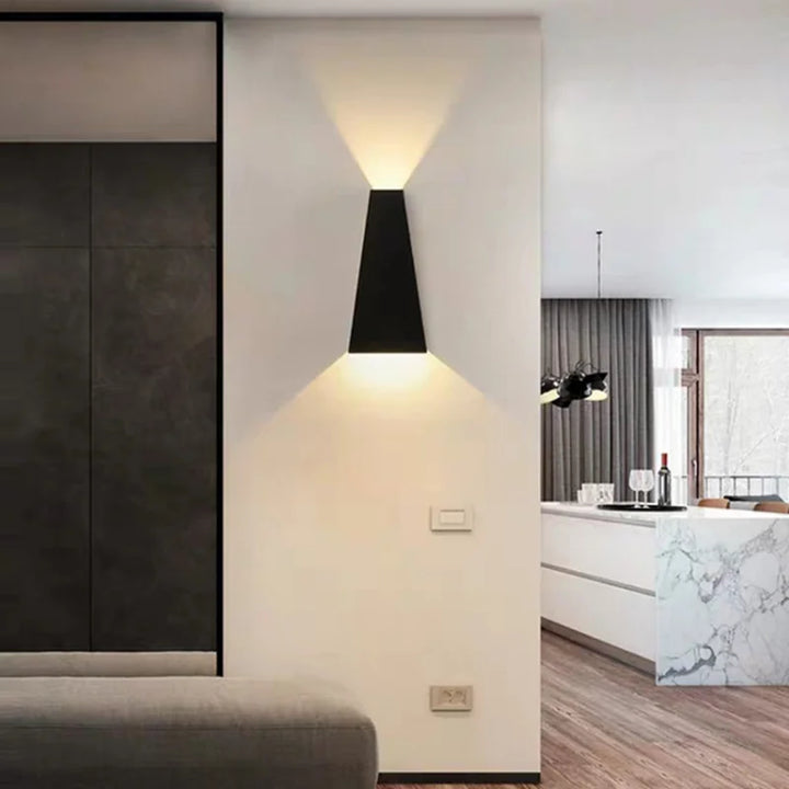 DualGlow - Tight LED Veggbelysning for Soverom & Hall Skanto