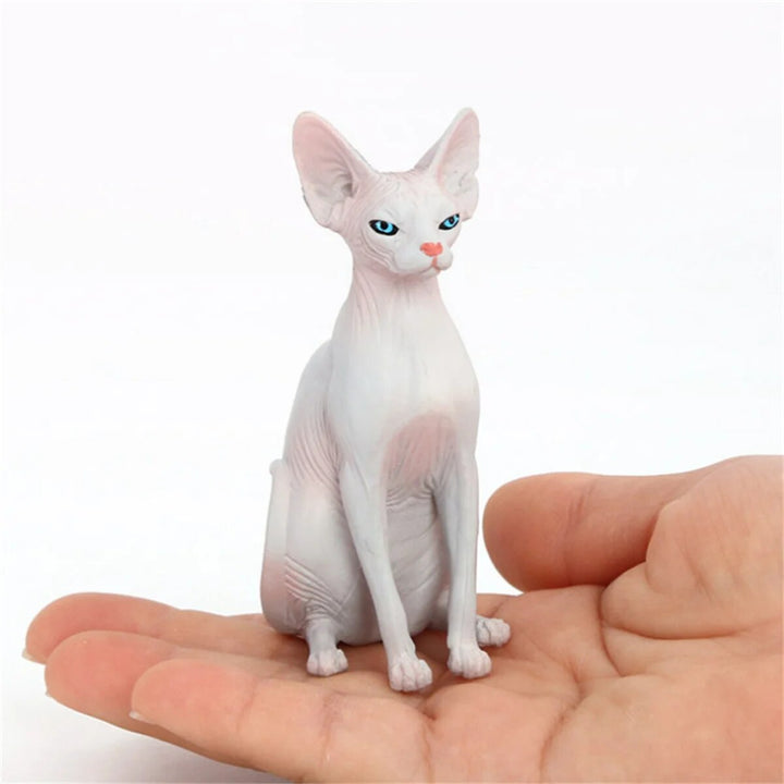 Skanto | Moderne Whisper Sphynx Cat Bord Dekor