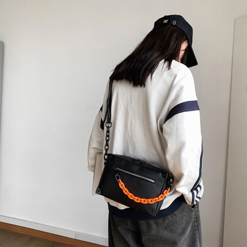 Skanto | Unisex Crossbody Kjede Lær Budveske