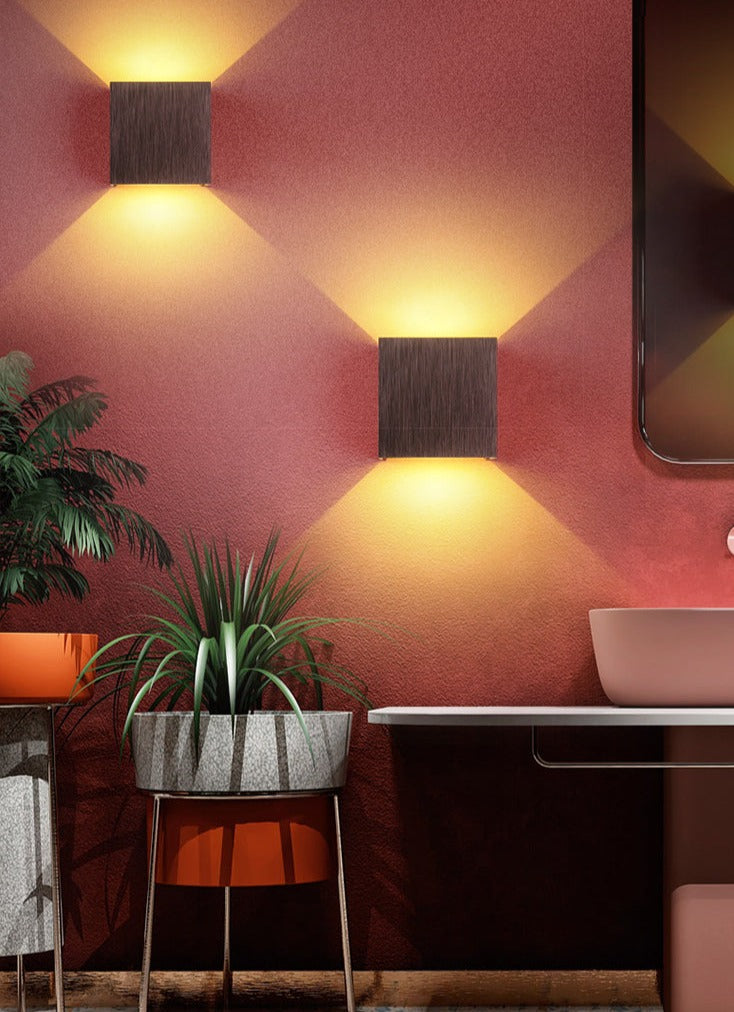 Skanto | ElegantBeam – Minimalist Vegglampe for Sofistikert Belysning