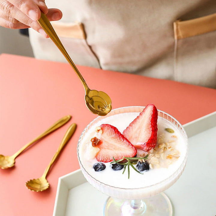 Skanto | 8-delt sett med teskjeer i rustfritt stål med blomsterdesign