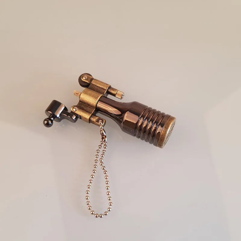 Retro Free Fire Nøkkelkjede Lommelykt Tenner | Skanto