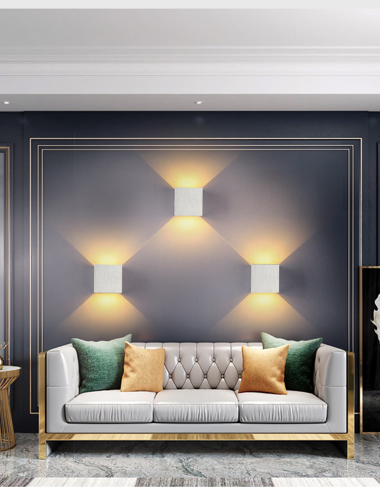 Skanto | ElegantBeam – Minimalist Vegglampe for Sofistikert Belysning