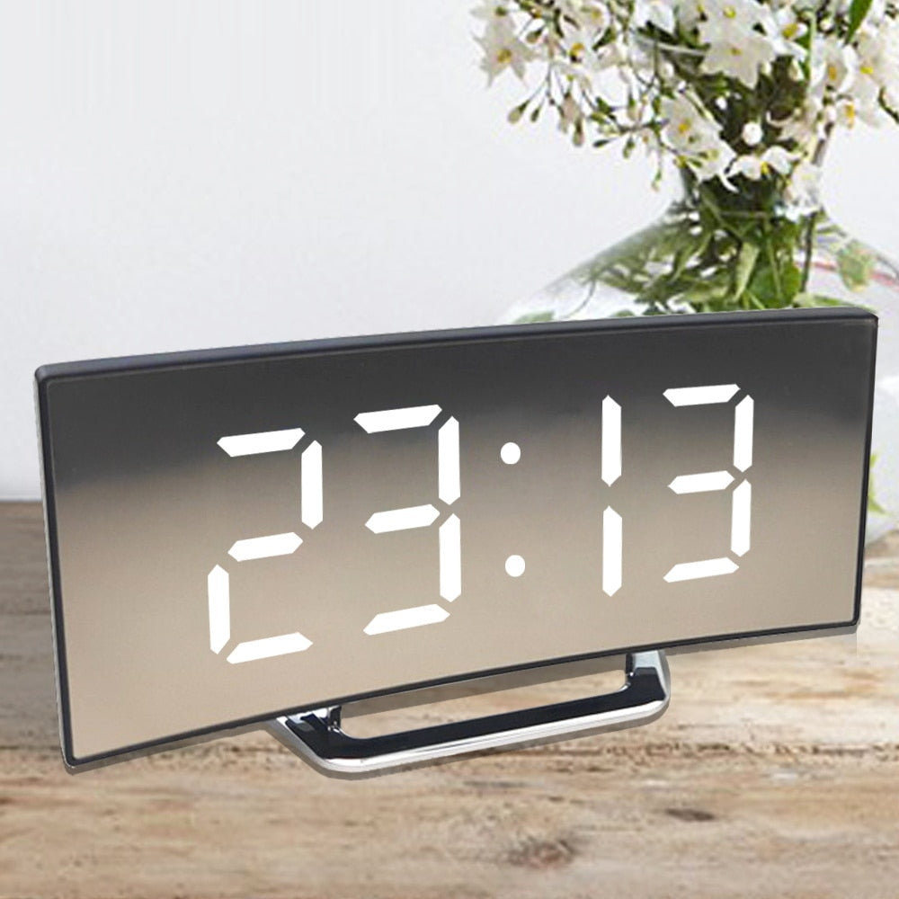 Vekkeklokke med LED-skjerm | Skanto