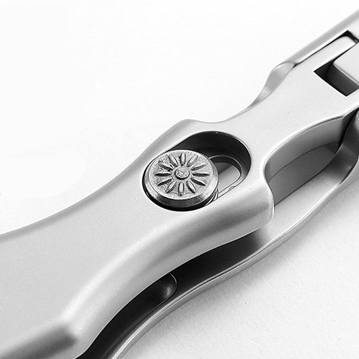 Clean Cut Sharp Nail Clipper | Skanto