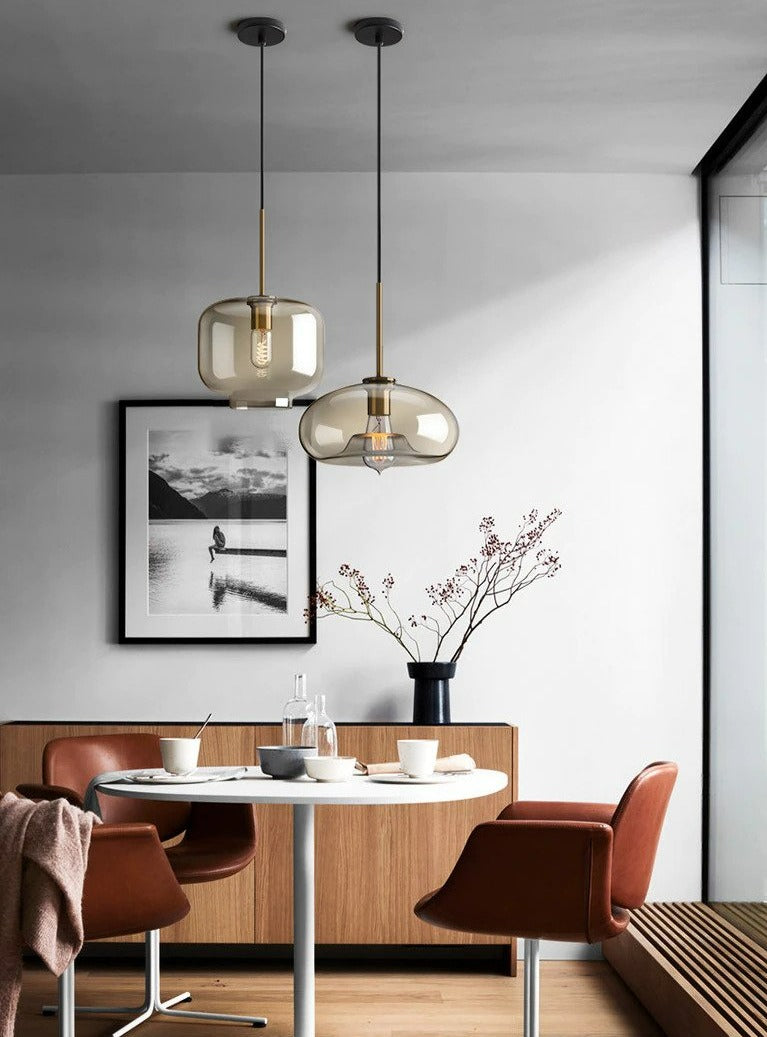 Moderne hengelamper i glass