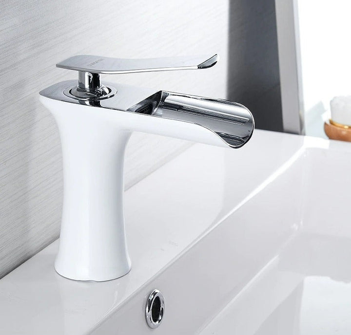 Skanto | Moderne Fosser Baderomsbatteri – Stilig Design & Elegant Vannstrøm