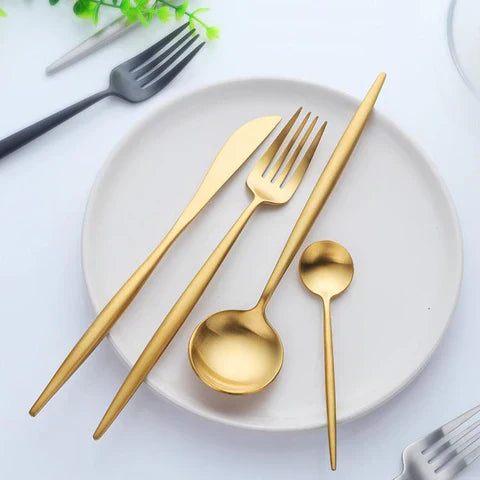 LuxeSet – Luksuriøst Minimalistisk 24-delt Bestikk i Rustfritt Stål | Skanto