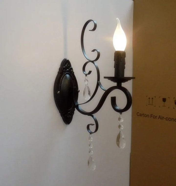 CrystalGlow Vegglampe - Vintage Black LED Belysning Skanto