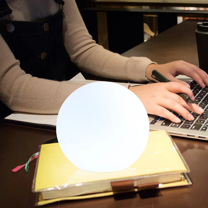 Skanto | GlowSphere – Table lamp with modern worldly charm