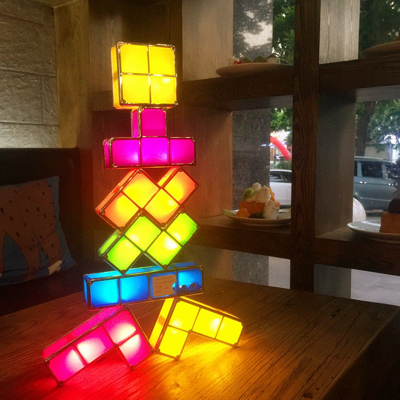 Modulær Tetris-lampe - LumiBlocks | Skanto
