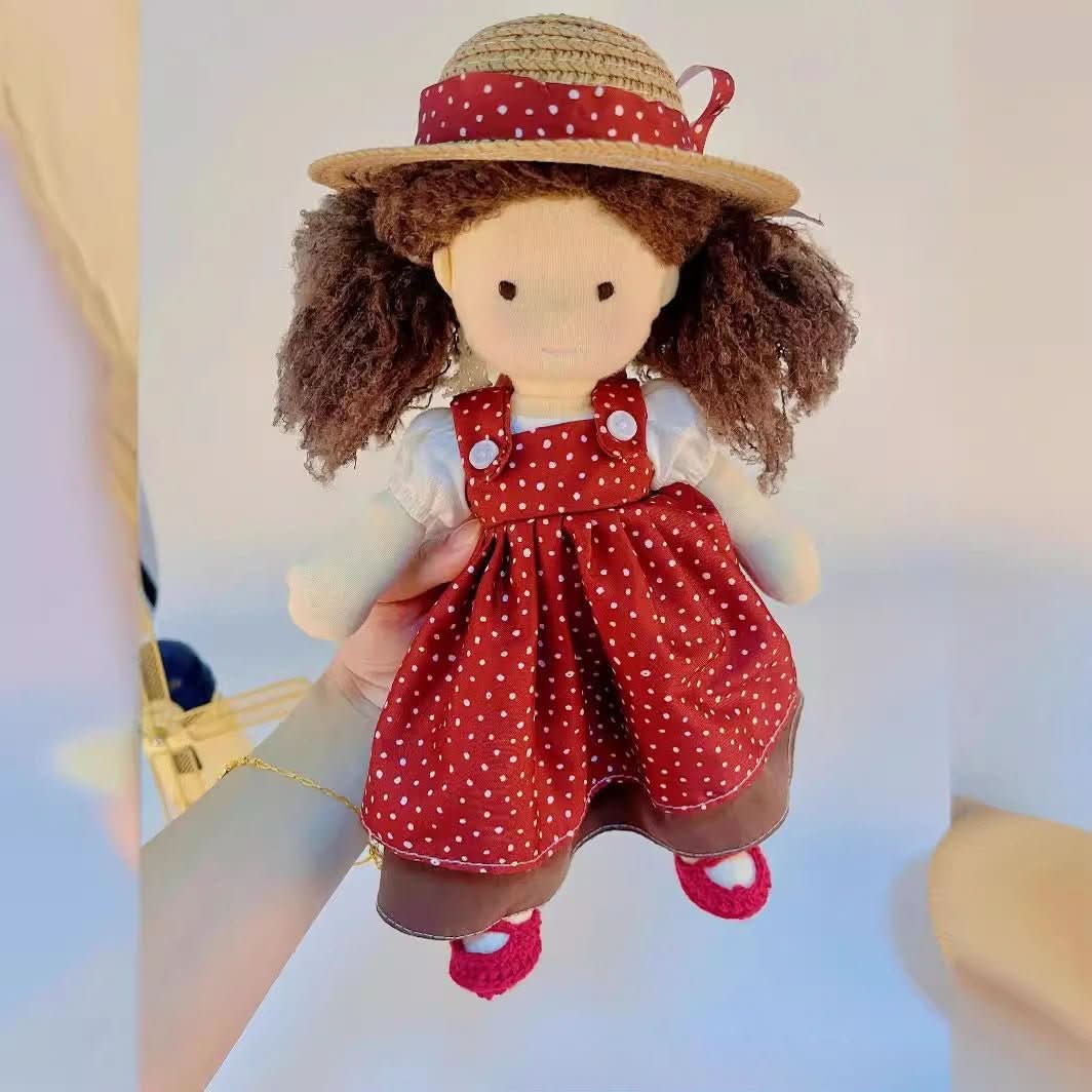 Skanto | HeartLoom Waldorf dukke | Håndlaget bomull plush dukke | Myk kosedukke | Fremmer fantasi & emosjonell utvikling